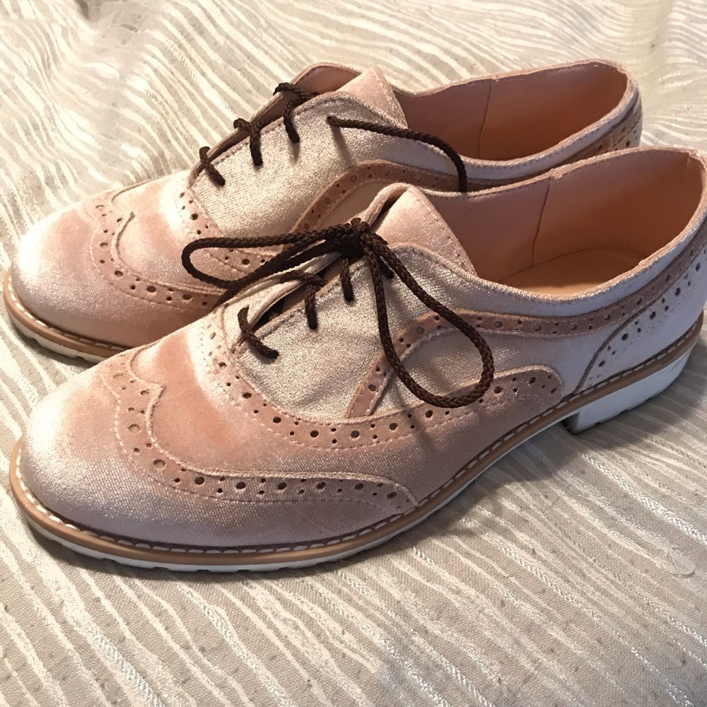 Pink faux suede oxfords